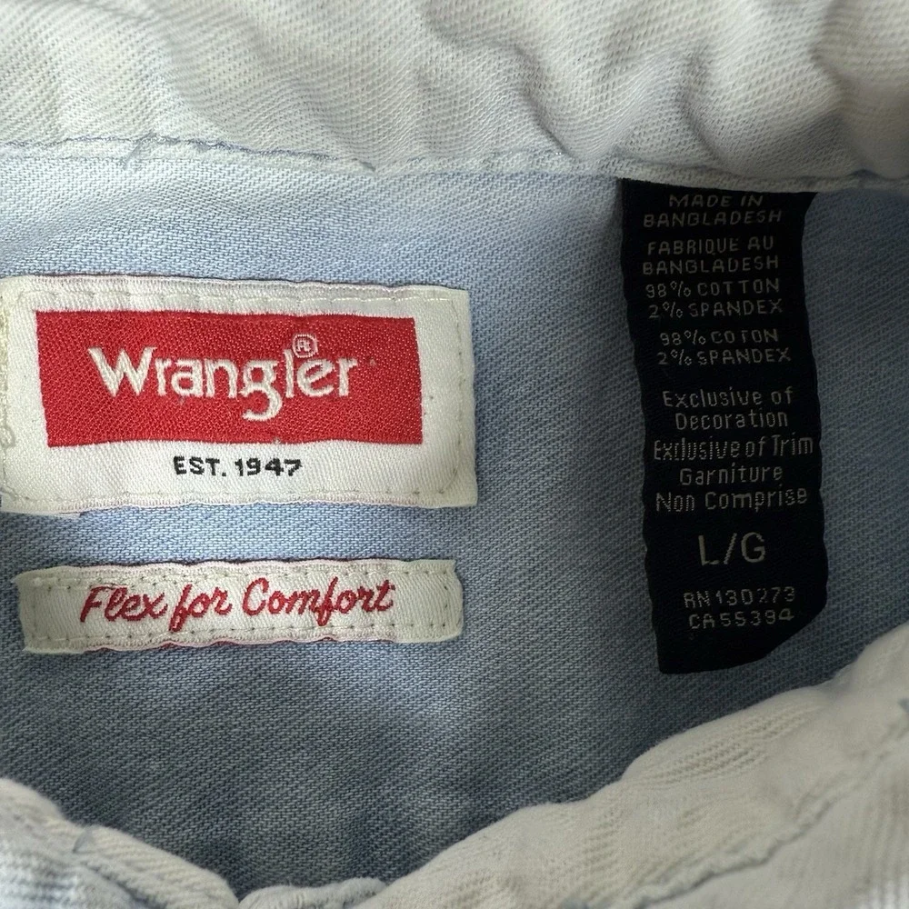 Wrangler Shirt Men's Large‎ Blue Distressed Denim Flex Stars Stripes Button Up
